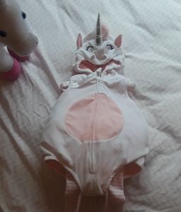 Unicorn costume 6-9 months